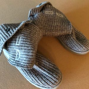 Gray knit ankle Uggs